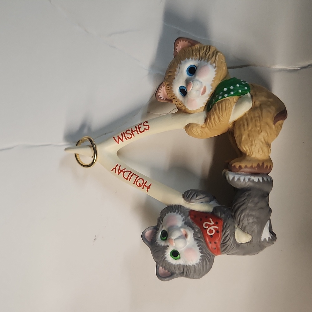 EUC 1992 Vtg. Hallmark Keepsake Ornament Cat's Holiday Wishes - Picture 5 of 6